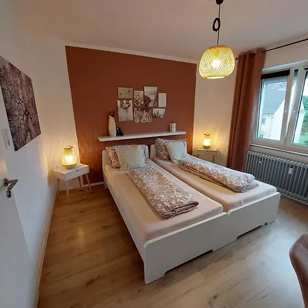 Gemuetliche Familienwohnung Mit Wlan Und Stellplatz Bielefeld Exterior photo