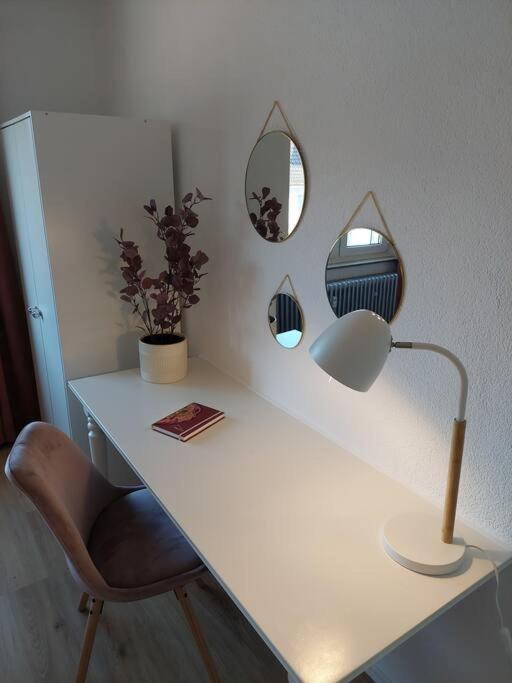 Gemuetliche Familienwohnung Mit Wlan Und Stellplatz Apartment *